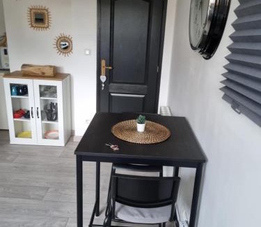 Moulineaux Apartamento | Petit maison villageoise