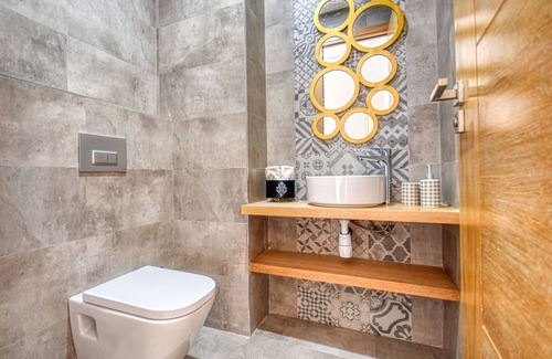 Swiss City Apartamento | Apartamento-Apartamento-Baño con bañera