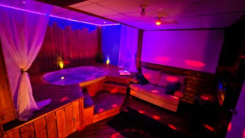 Mauricie Apartamento | Petit studio très intime, avec spa intérieur au coeur de Shawinigan