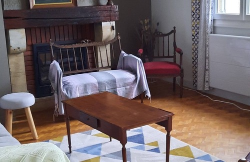 Saint-Cyprien Apartamento | Petite Appartement Avec Jardinet qui Domine le Village de Saint Cyprien