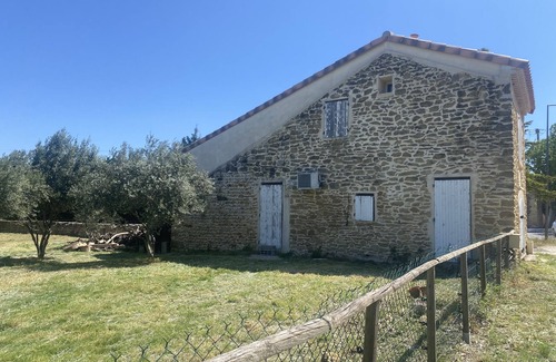 Sainte-Cecile-les-Vignes Casa | Petite Maison Avec Terrain Entre Route, Vignes et Lavande