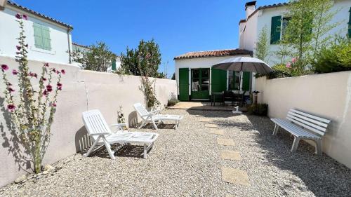 La Couarde-sur-Mer Villa | Petite location dans résidence avec piscine et terrains de tennis