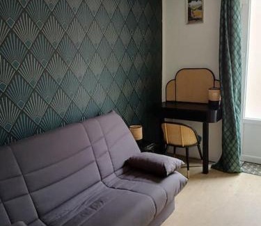 Saint-Honore-les-Bains Casa | Petite maison studio cosy avec jardin