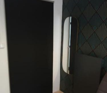 Saint-Honore-les-Bains Casa | Petite maison studio cosy avec jardin