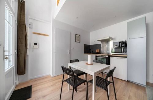 Quartier de France Casa | Petite maison au calme et proche des parcs