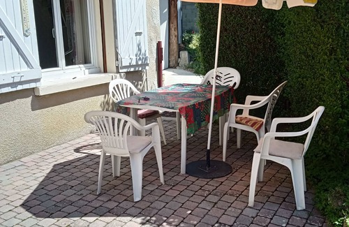 Poligny Casa | Petite Maison de Village Authentique