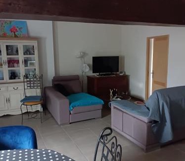 Chateau-Renard Casa | petite maison de ville toute équipée