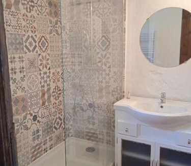 Ygrande Casa | petite maison de village