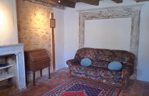 Ygrande Casa | petite maison de village