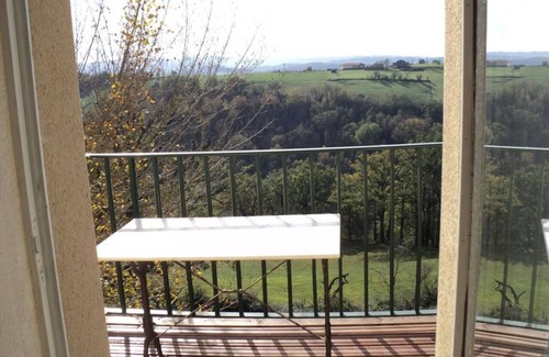 Firmi Casa | Petite maison en pierres proche du village d'agnac
