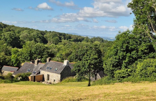 Hanvec Casa | Petite Maison Entre Presqu'île de Crozon et Monts D'arrée