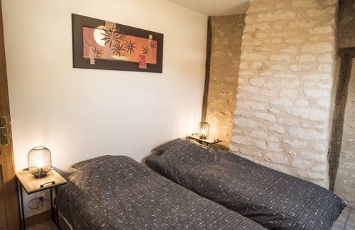Nogent-le-Rotrou Casa | Petite Maison de Ville, Jusqu'à 6 Pers, au Coeur du Perche, Avec Jardin