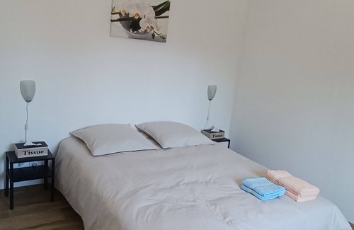 Callian Otro | Petite Maison Indépendante au Cœur des Oliviers