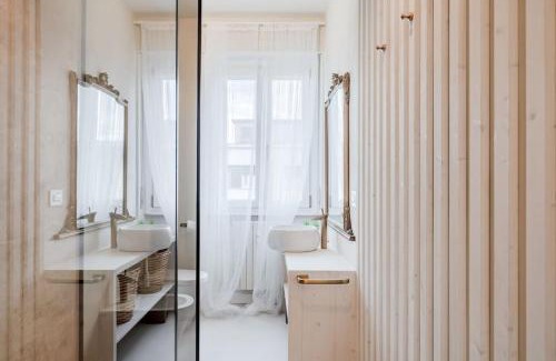 Brescia Antica Apartamento | Petite Suite Vittoria - Brescia City - by Host4U