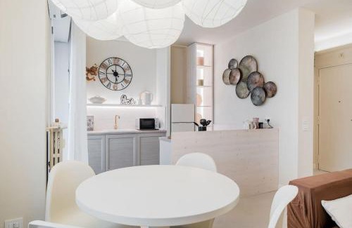 Brescia Antica Apartamento | Petite Suite Vittoria - Brescia City - by Host4U