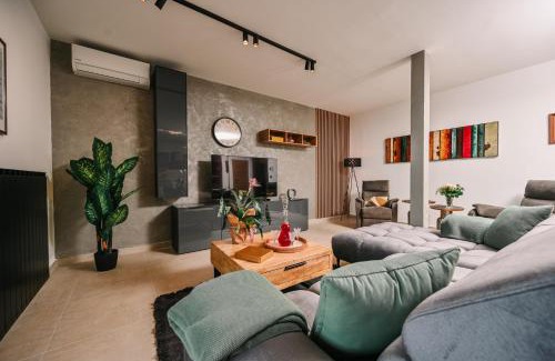 Opatija Apartamento | Petra Hills Majestic