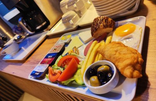 Pendik District Hotel | PETRA HOTEL TUZLA