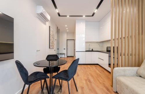 Pechers'kyi District Apartamento | Petrovdom 2-5 new apartment in RC Novopecherski Lypky, 19B Andrii Verkhogliad Street