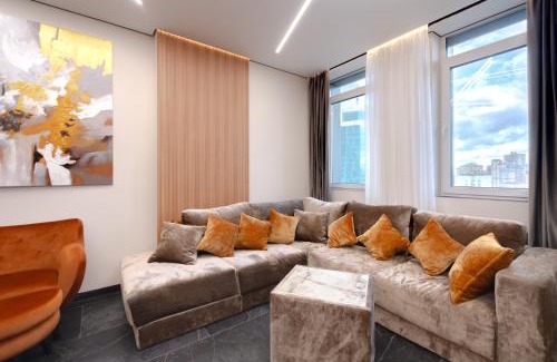Shevchenkivs'kyi District Apartamento | Petrovdom Apartments 18-196 in RC Manhattan City,Beresteiskyi 11