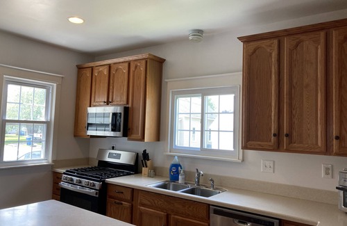 Port Clinton Casa | Pets ,Family, Fire pit , Playground Beach and more!