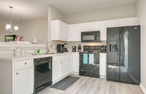 Southeast Raleigh Casa | Pet-Friendly Family Townhome w/ Private Patio