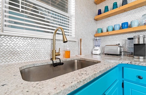 Bahama Beach Condominio | ¡Mascotas Bienvenidas! Estacionamiento Cubierto Gratis-WiFi-Playa y Atardeceres