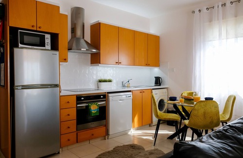 Peyia Town Apartamento | Peyia Fontana - Executive 2-bedroom penthouse, panoramic sea views and Hot Tub