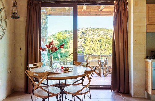 Selakano Casa | Pezoulia