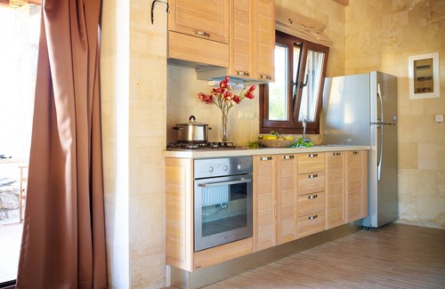 Selakano Casa | Pezoulia