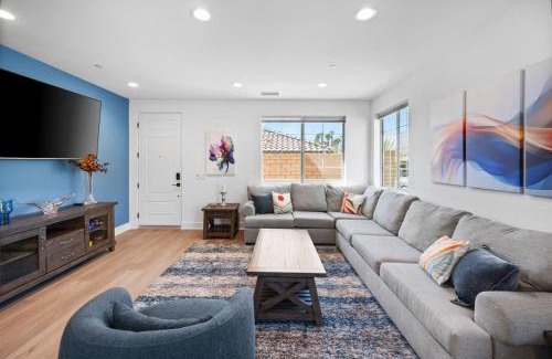 La Quinta Casa | PGA Signature at its FINEST Steps to resort Game Room Luxe Interior