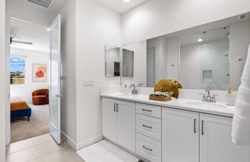 La Quinta Casa | PGA West 65 - 3 bdrm w/Loft, Sleeps 8, Pool, Gym