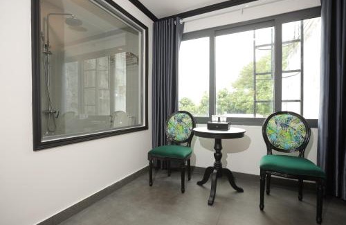 District 7 Hotel | Phú Gia 228 Lê Văn Lương
