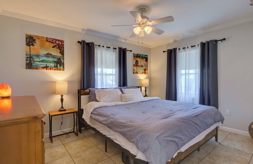 Manila Casa | Colorful Retreat Near Disney