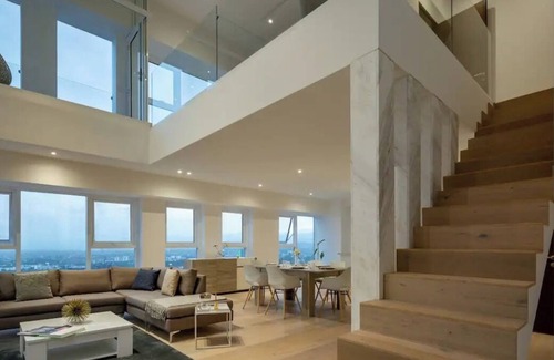 Los Alpes Casa | PH DE DOBLE ALTURA CON VISTAS 180