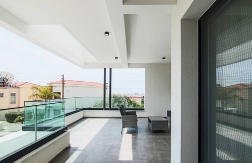 Agios Athanasios Apartamento | Phaedrus Living: City View Anna Residence 101