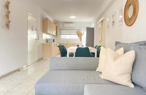 Limassol Apartamento | Phaedrus Living Down Town Flat Stephania 302