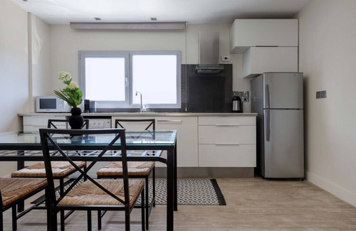 City Centre Apartamento | Phaedrus Living: Mini Art House Matisse