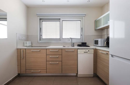 City Centre Apartamento | Phaedrus Living: Mini Art House Michelangelo