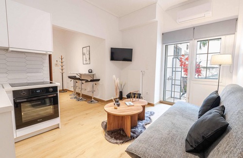 Nea Smirni Apartamento | Phaedrus Living: Nea Smyrni Park View Flat