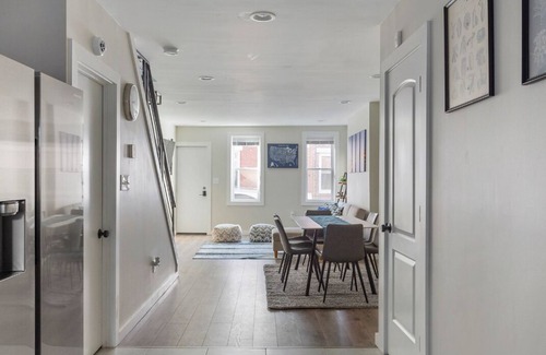 South Philadelphia Casa | Philly Historic Townhome near PENN & CHOP