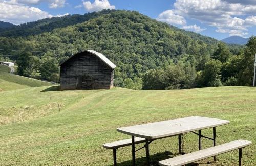 Mars Hill Casa | Phobos Cabin