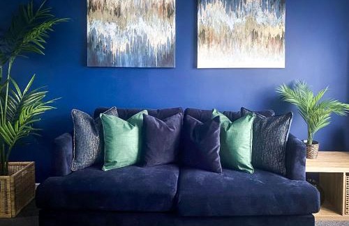 Luton Casa | Phoenix House - 2 Double Bedroom House - Business and Corporate Travellers