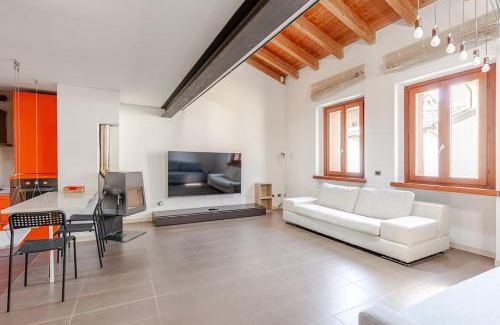 Centro Storico Apartamento | Piacenza Open Space