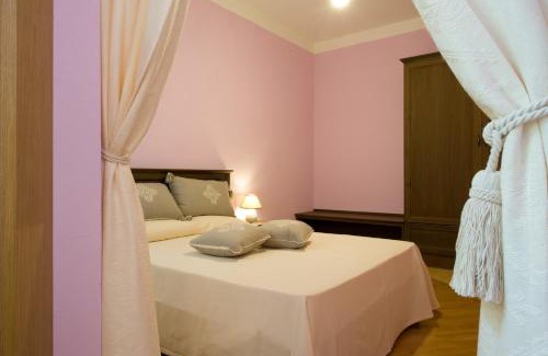 Santa Caterina Casa | Piazza Azuni 18 Guest House