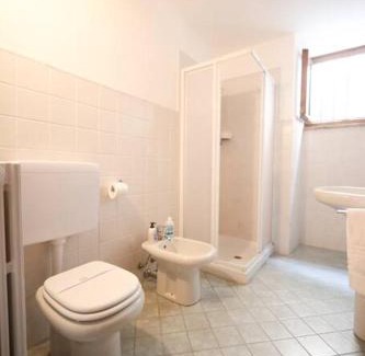 Parma City Centre Apartamento | [Piazza Garibaldi] free Wi-fi and Netflix