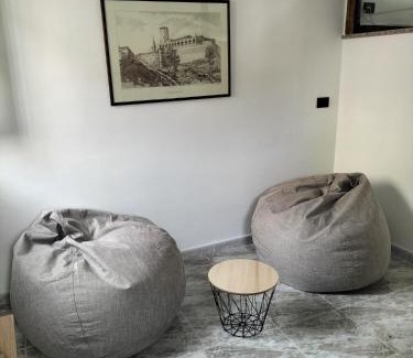 Valentano Apartamento | Piazza Varese
