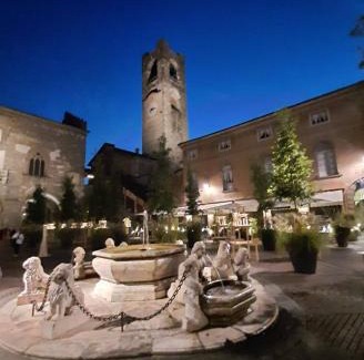 Citta Alta Casa | Piazza Vecchia Boutique Apartment