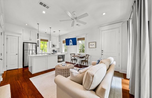 Rosemary Beach Casa | Piccadilly Carriage House - Couples & Small Families, Free Bikes, 4 RB Pools
