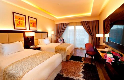 Al Mamsha El Seyahi Complejo | Pickalbatros White Beach Resort - Hurghada