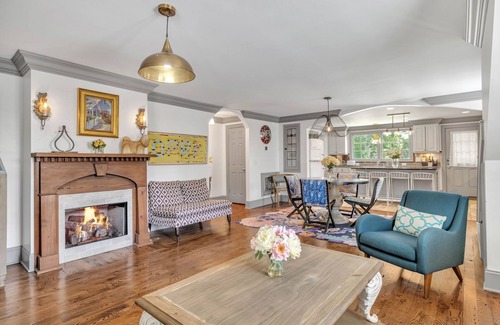Leipers Fork Casa | Pickers Cottage - Historic Leiper's Fork Retreat